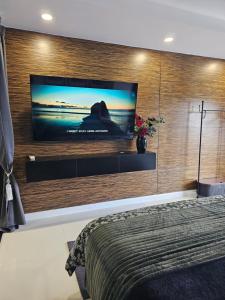 Patong Tower Apartment 2-Bedroom Sea View