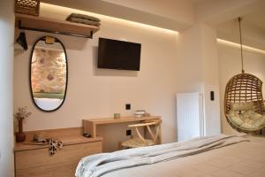 Boho suite Athens 3A jacuzzi near Acropolis