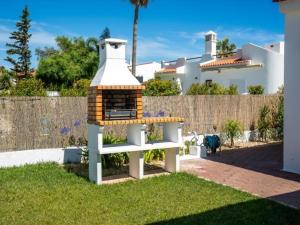 V5 Villa Galé Beach
