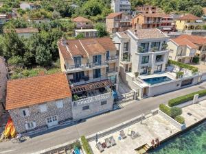 Rozer Deluxe Apartment with Sea View