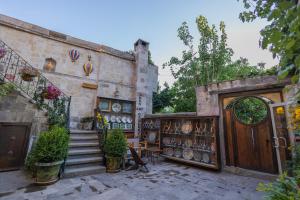 Aren Cave Hotel And Art Gallery