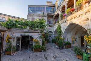 Aren Cave Hotel And Art Gallery