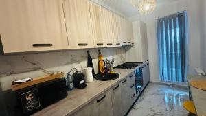 BYA Forest View Studio with Balcony