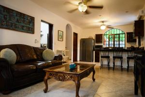 Villa Amarilla by Vacation Pura Vida