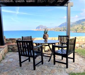 Villa Smeraldo Private access to the sea and pool