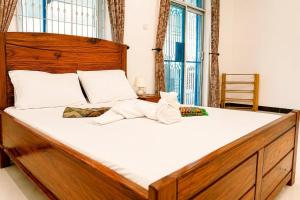 Uroa Beachfront Apt Direct Sand