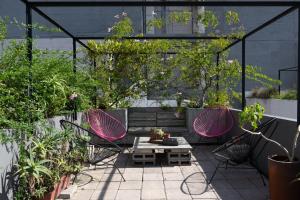 Designers Penthouse with Roof Garden - AC