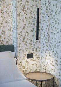 SuiteHeart Boutique Apartment with Private Jacuzzi
