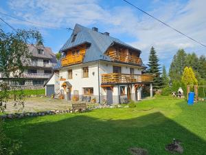 Apartamenty, Pokoje w Długoszówce