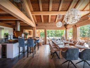 Chalet Alti - OVO Network