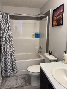 Comfort Haven 3BR Family Home in Ambleton