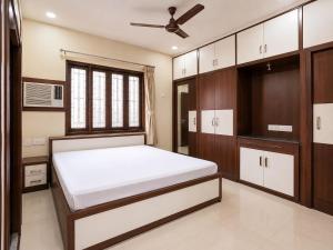 Welcome to our fully furnished 4bhk apartment