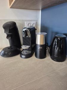 Nieuw!!Compleet nieuw luxe ingericht chalet MET AIRCO en panorama uitzicht over het lauwersmeer