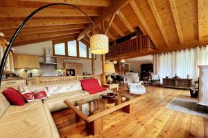 Cozy chalet Anniviers with fireplace and view