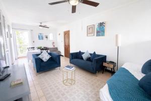 Negril Beach Condo - Beach-Pool-TennisCourt-Parking on site