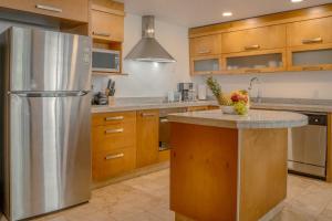 NITTA 209 Elegant Apartment - Partial Sea Views