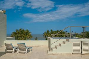 NITTA 407 Penthouse - Private Pool - Ocean Views