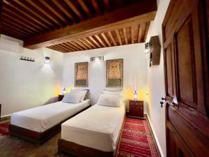Entire Cozy Riad-Fez Medina Guest House with Rooftop