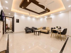 Homlee-Gold-4BHK-Lift-Parking-Vasant Kunj