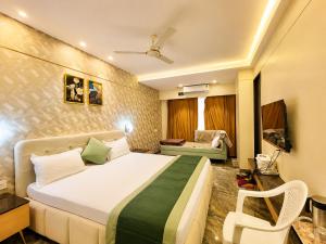 Hotel M S UJJAIN