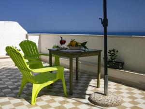 Apartment Grecale-Terrasse by Interhome