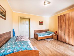 Apartment Zenit by Interhome