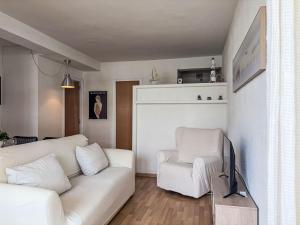 Apartment Xaloc by Interhome
