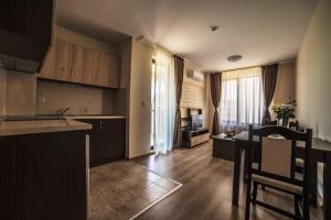 South Star Apartments