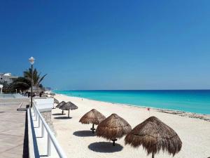 Condominium in Cancun Beach