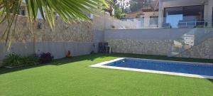 Villa Paraiso pool and garden