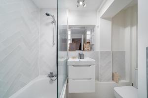 Welcome to your Stylish home in central London