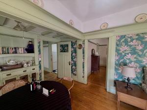 Arundel Mansions Hotel