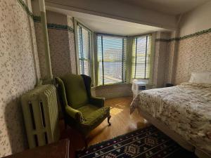 Arundel Mansions Hotel