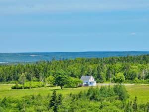 Moose River Cottage at Lindsay Lake Farms