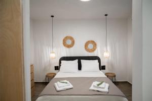Athelio Boutique Entire Home, Private Courtyard, Outdoor Bar
