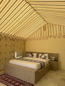 Mahindra Desert Resort & Camp