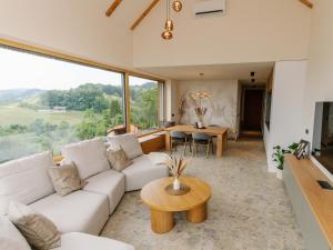Brioni Hills - Premium Escape