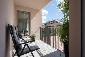 Craftsapartment central Prague - with parking, king size beds and Netflix in Vinohrady Prague