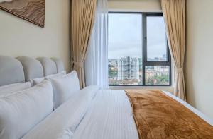 Elegant 1 bedroom furnished apartment Westlands swimming pool great views