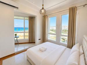 Beach & Cornich View Radi Appart - Piscine & Wifi & Parking