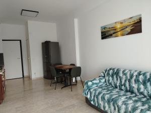 VERDE HOUSE casa vacanza MONTESILVANO ZONA STAZIONE