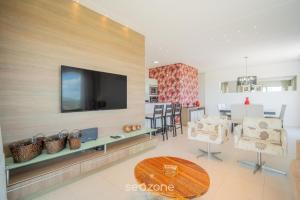 Apto Vista Mar em Condo Pé na Areia ASR0201