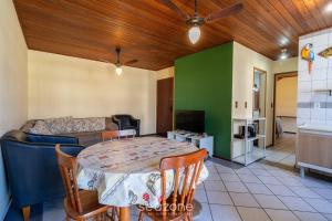 Apto c Churrasq. a 150m da Praia CND0105