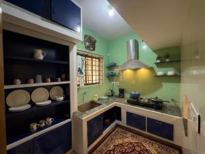 Cozy 3 bedroom Individual Home Away from Home