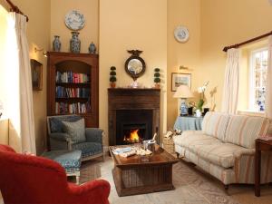 One-Bedroom House room in Saratoga Cottage