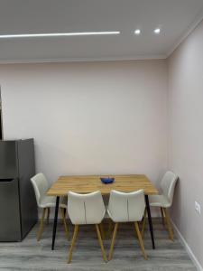 LakeView Luxury Apartment Tirana2