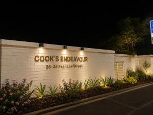 Cooks Endeavour Motor Inn - Near beach & Gold Coast Airport