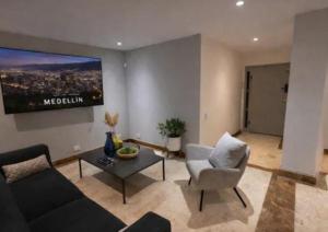 Apartamento con jacuzzi y mesa de billar, 4 habitaciones Medellin