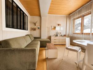 White Lodges - Megève center on ski slopes