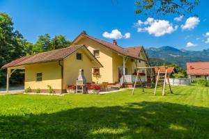 Villa Cujez with Pool & Sauna - Happy Rentals